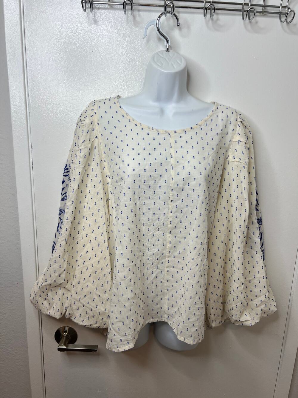 World Market Women's Embroidered Boho Peasant Balloon Sleeve Blouse ~ Size L/XL